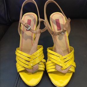 5/48 from Saks Size 8 New w/o tag